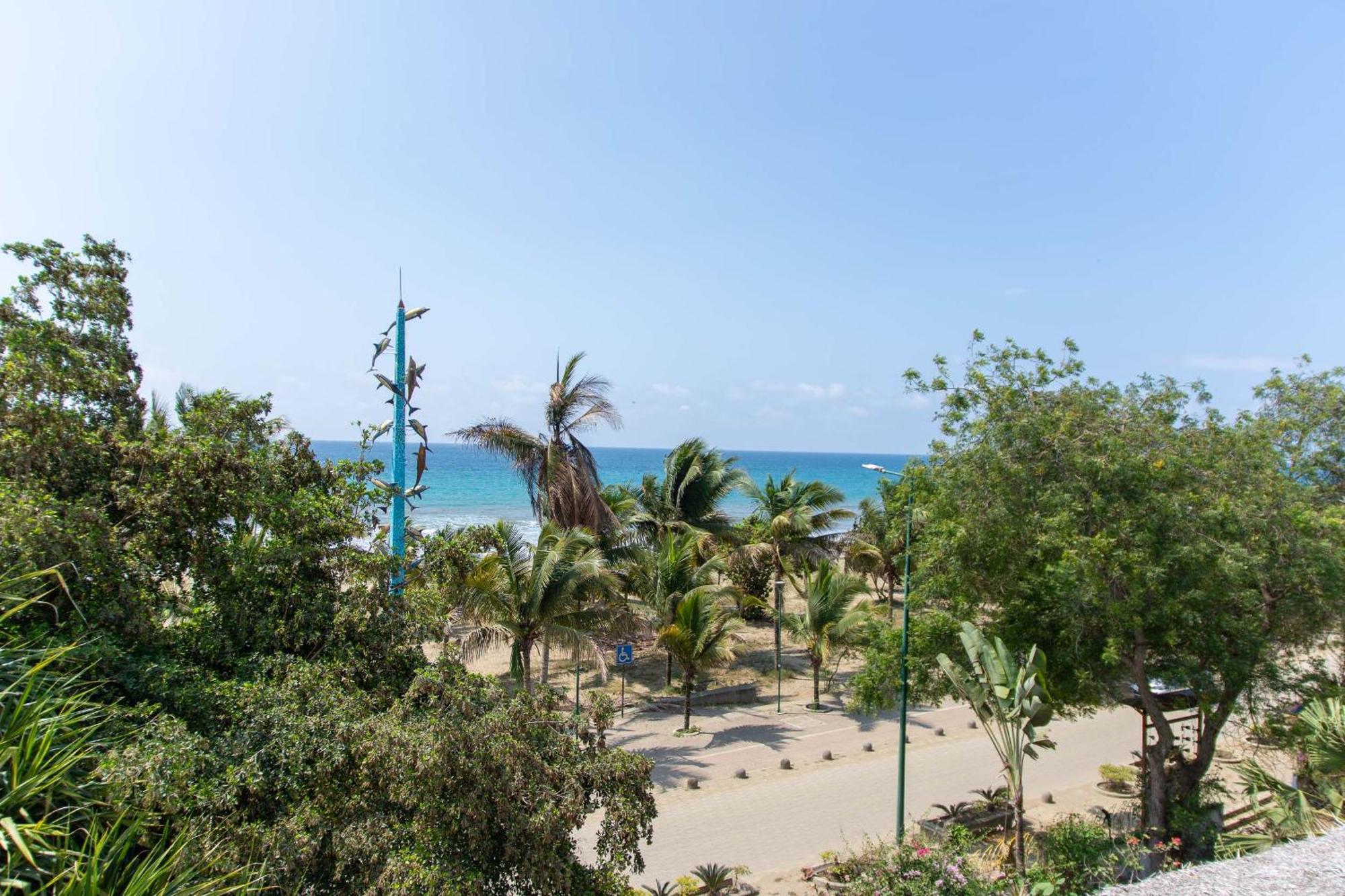 Hosteria Mandala Puerto López エクステリア 写真