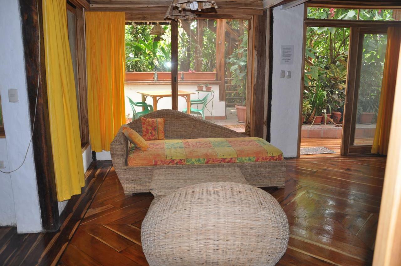 Hosteria Mandala Puerto López エクステリア 写真